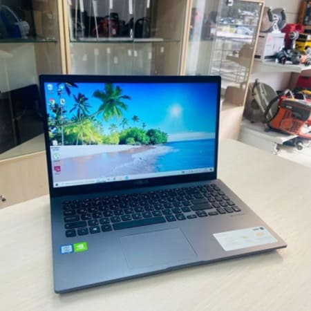 Asus R521F